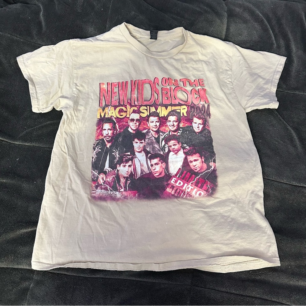 💜2 For $25💜 New Kids On The Block Magic Summer 2024 Tour T-Shirt